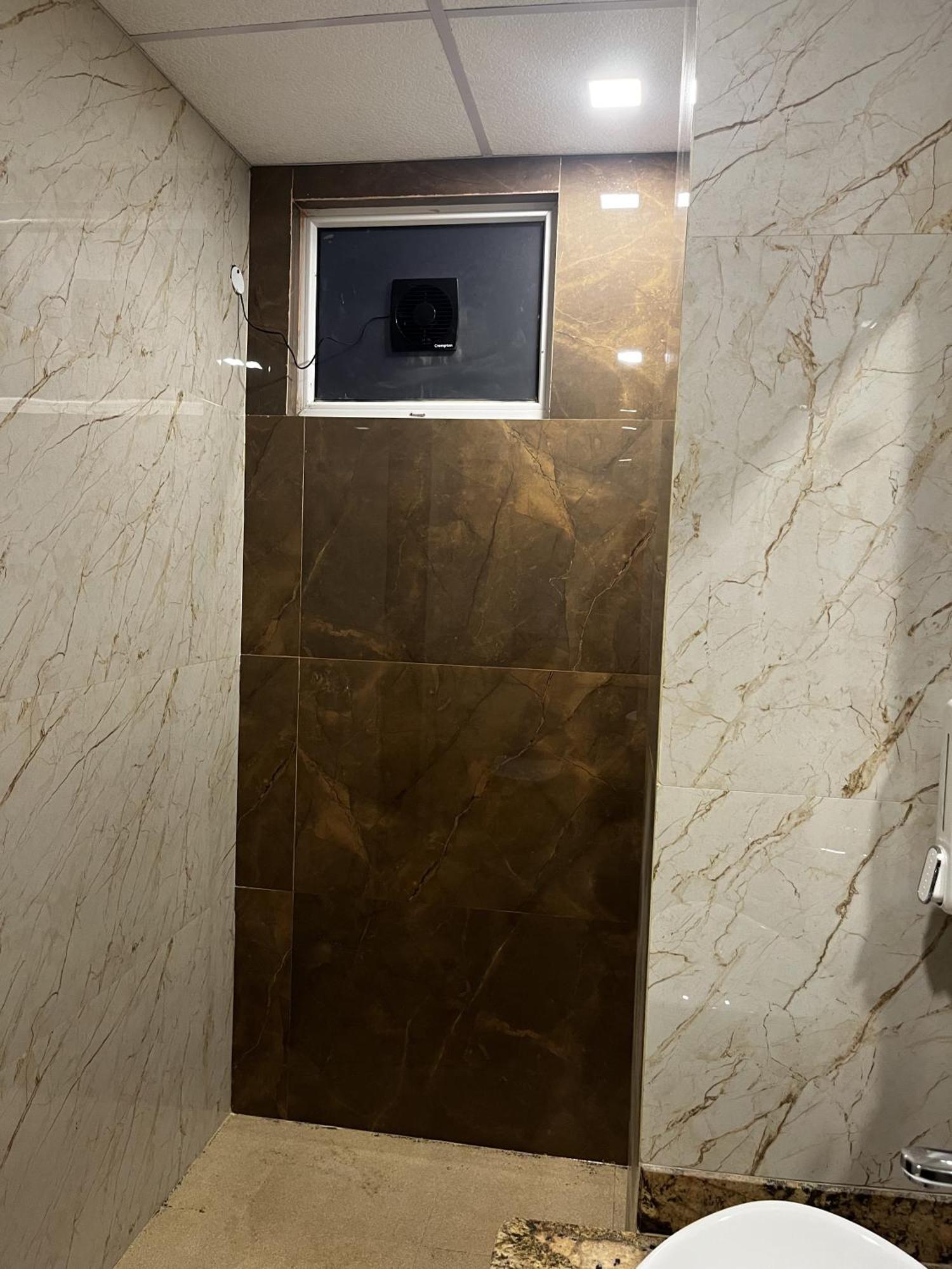 Roomquet Comfort Inn Allāhābād Junction Екстериор снимка